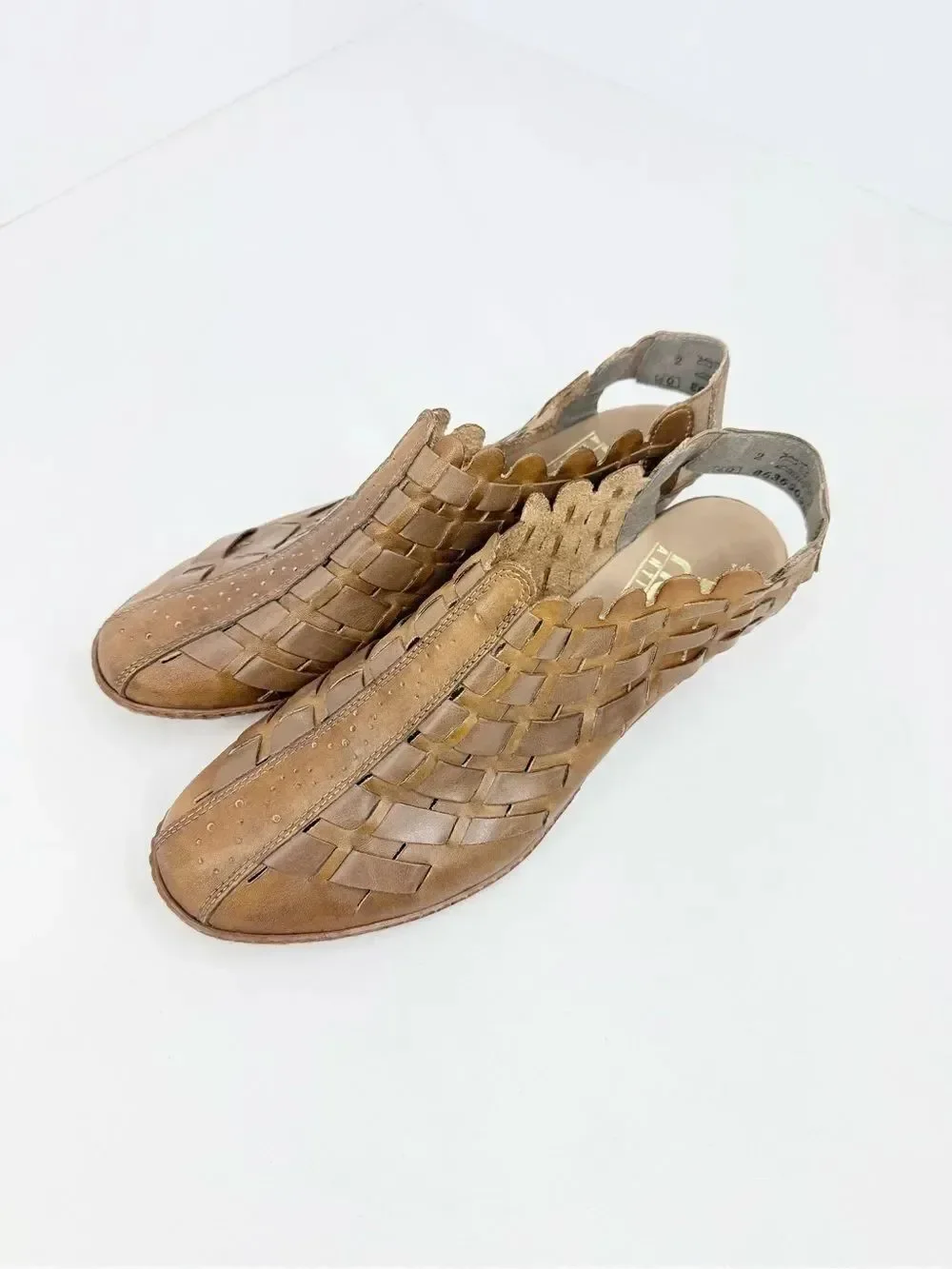 Rocker SINA Brown Woven Leather Closed Toe Heeled Anti stress Slingback Shoes